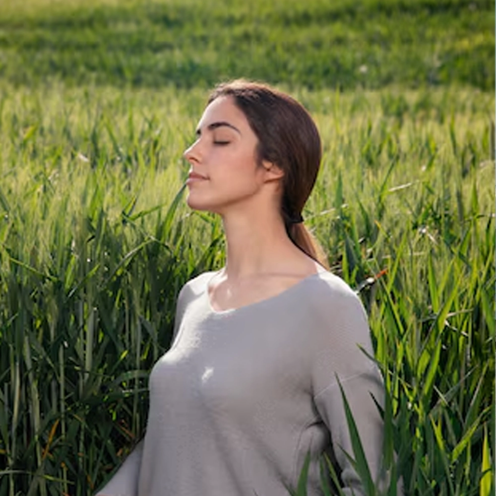 Therapist providing one-on-one counseling for individualized care